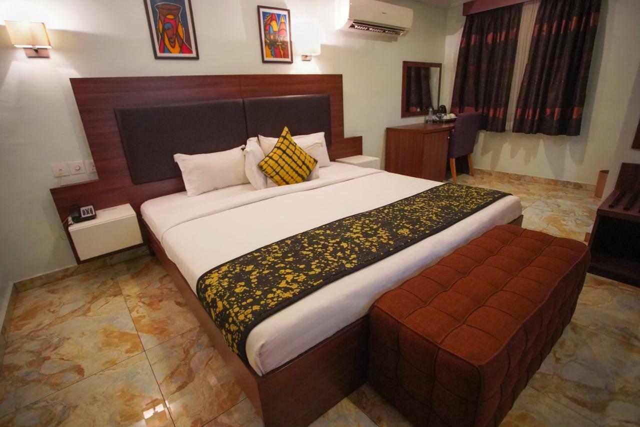 Visa Karena Hotels Port Harcourt Exterior foto